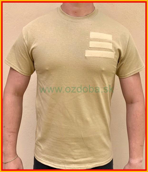 Tričko s hodnosťou a menovkou púšť veľkosť XL.